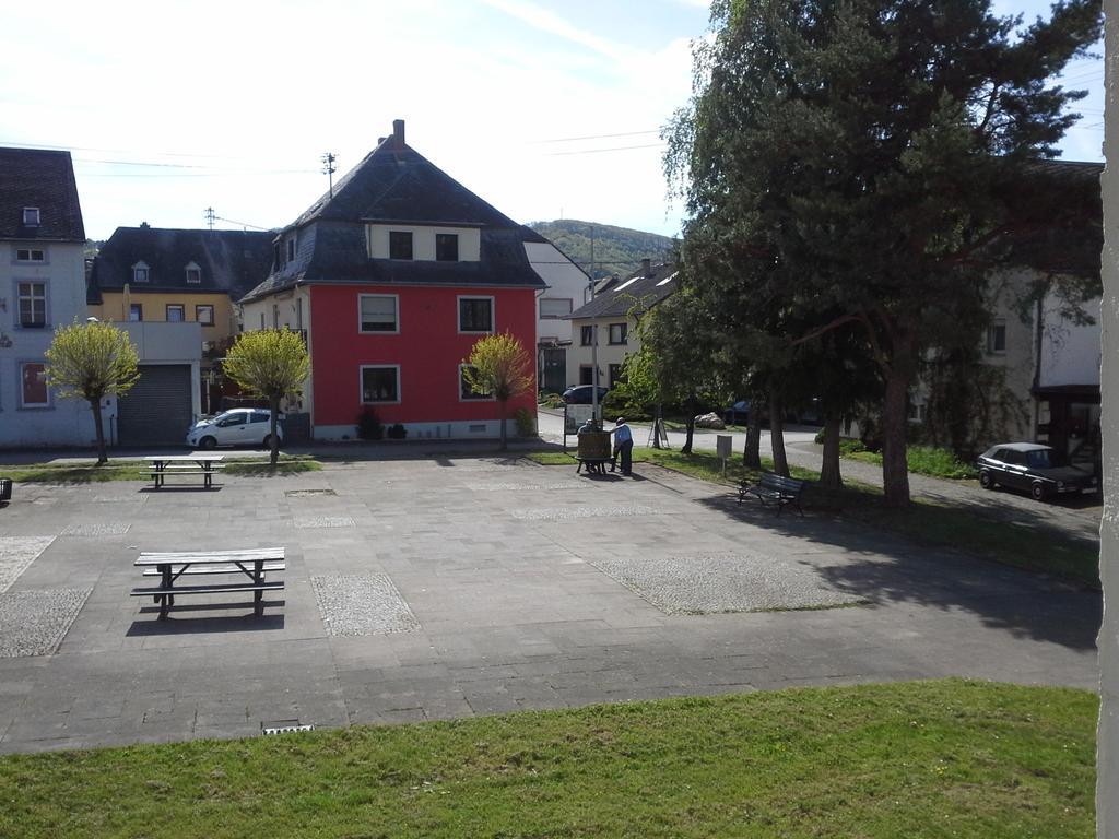 Weinhaus Kurtrierer Hof Hotel Leiwen Kültér fotó