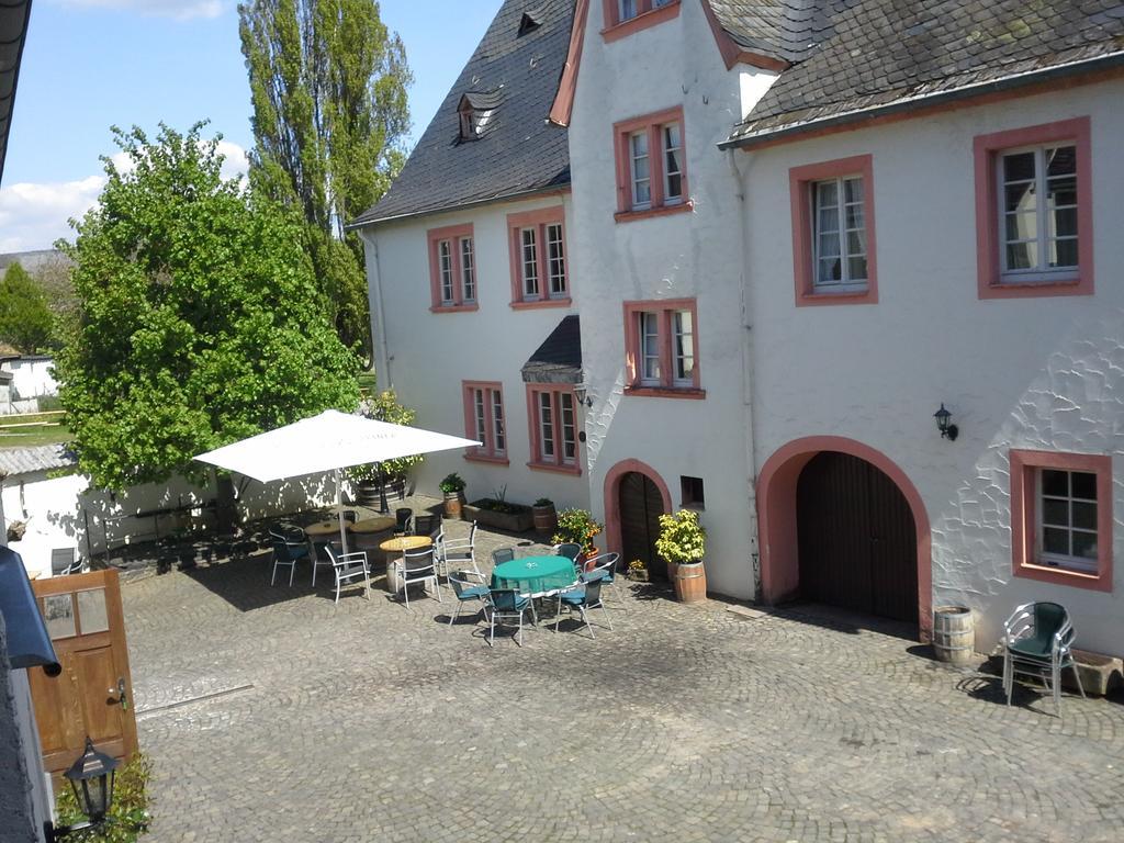 Weinhaus Kurtrierer Hof Hotel Leiwen Kültér fotó