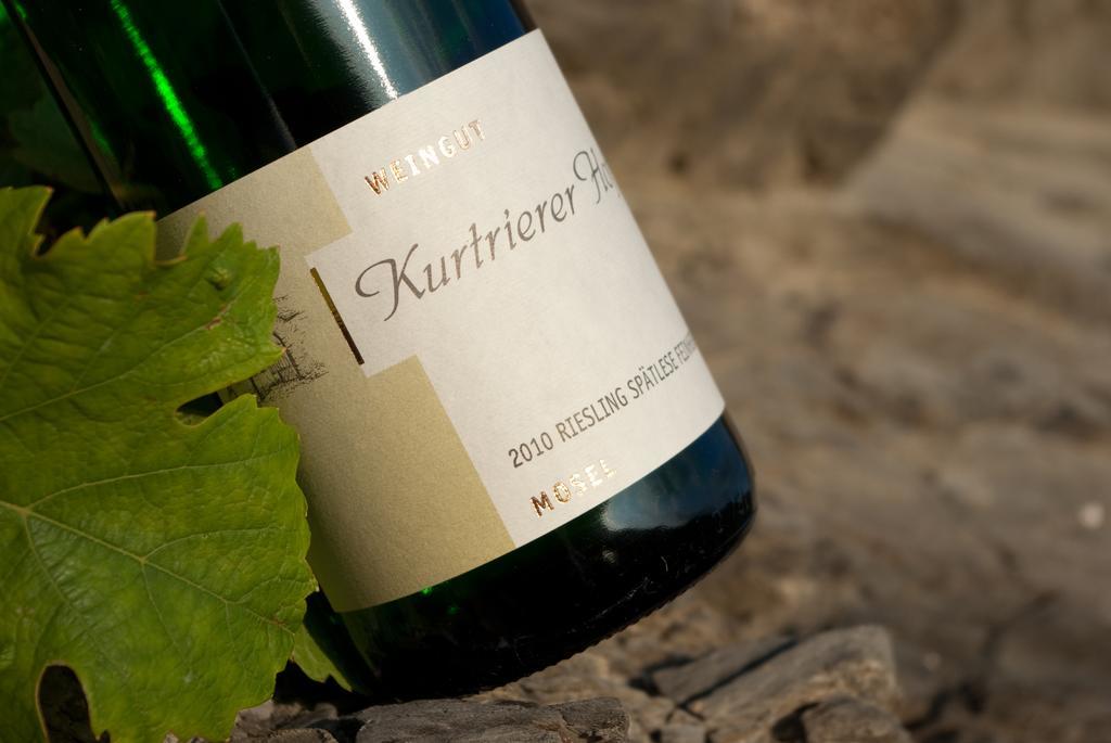 Weinhaus Kurtrierer Hof Hotel Leiwen Kültér fotó