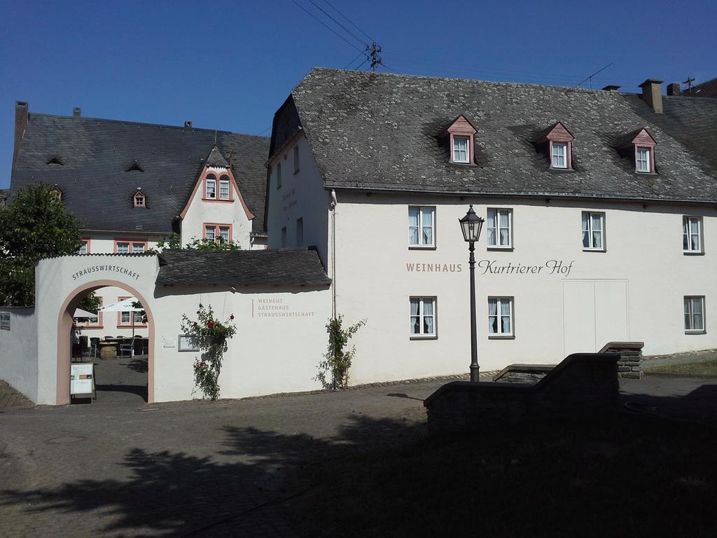 Weinhaus Kurtrierer Hof Hotel Leiwen Kültér fotó